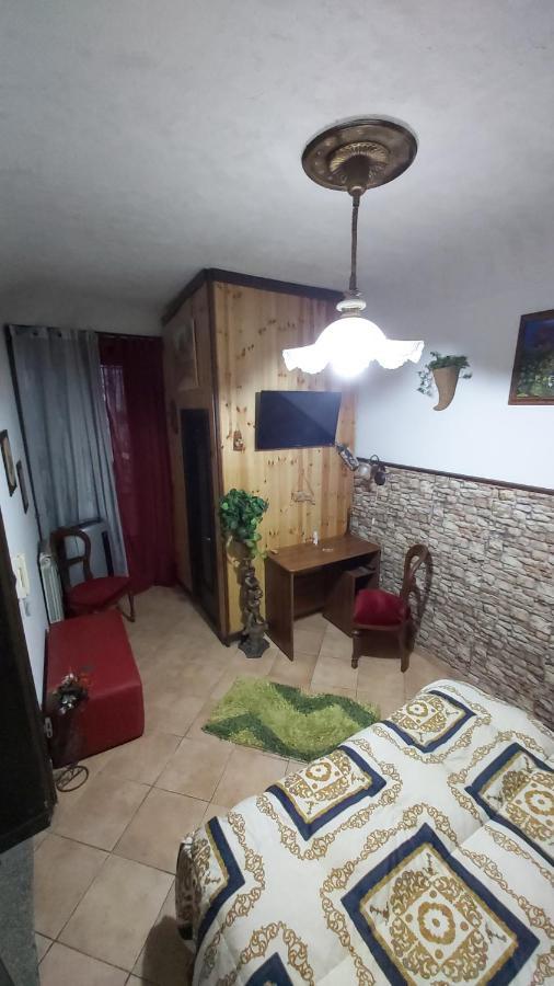 Casa Rosy Hotel Калтанисета Екстериор снимка