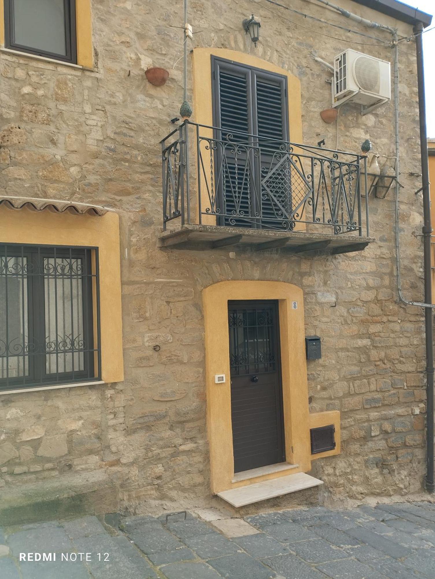 Casa Rosy Hotel Калтанисета Екстериор снимка