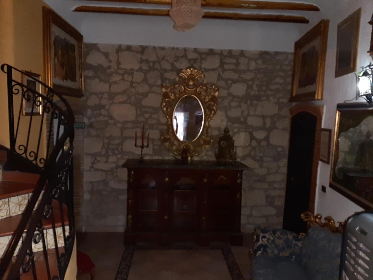 Casa Rosy Hotel Калтанисета Екстериор снимка