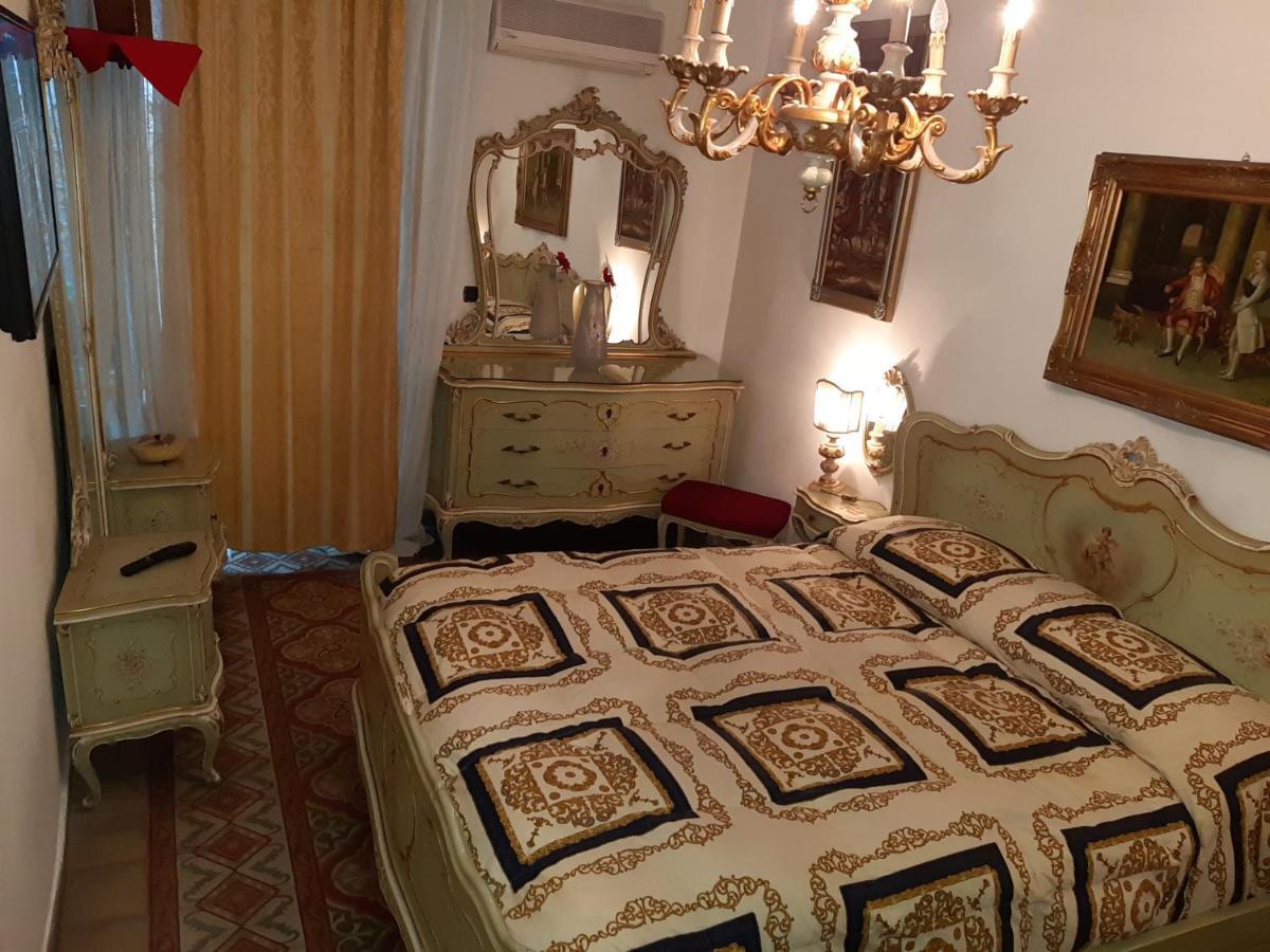 Casa Rosy Hotel Калтанисета Екстериор снимка